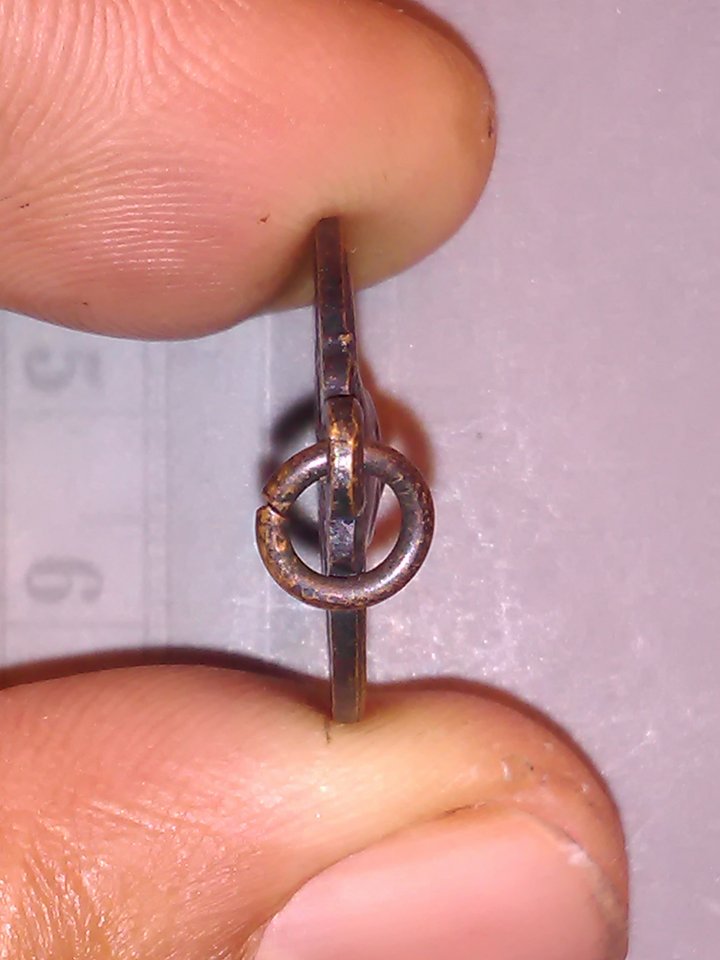 เหรียญ พระครู วิมล ปัญญาสาร ติกฺขปญฺโญ วัด ยูงทอง อ. บางกลํ่า สงขลา 200.-