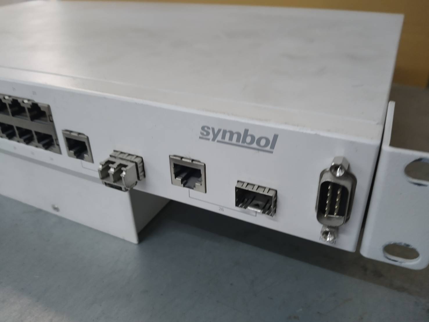 Symbol ES-3000-PWR-10-WW PoE ES 3000-PWR 24 Port 100Mps