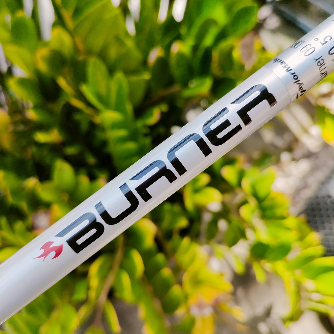 Driver Taylormade BURNER องศา 10.5 ก้าน SUPERFAST RE*AX FLEX SR หัวใหญ่ขนาด 460 CC. ชดเชยสูงสุด ตีตรงมากๆ ไกลมากๆ ก้านดีมากๆ ใส่เต็มๆไกลมาก ไม้กอล์ฟพรีเมี่ยมมือสอง ของแท้ By NakaraLuxurious