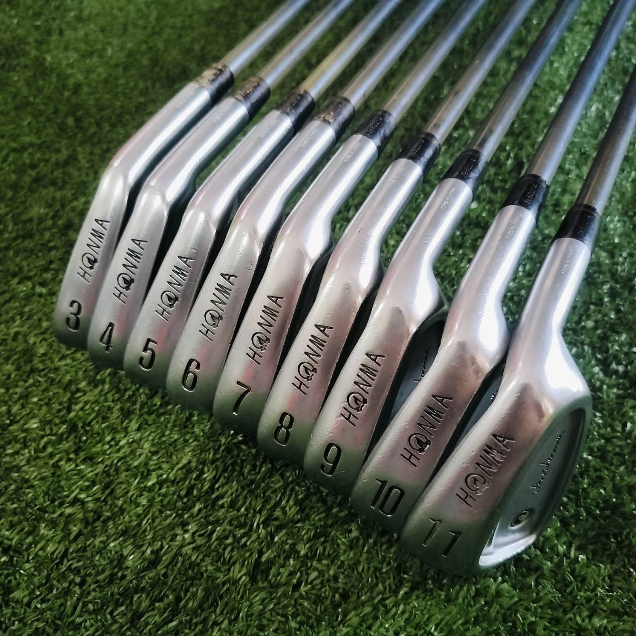 ชุดเหล็ก HONMA-LB 708 H & F CAVITY รุ่นดังอีกรุ่น เหล็ก FORGED JAPAN SAKATA ตีง่ายมาก ได้ฟีลลิ่งนุ่มนวล ใบไม่ใหญ่ ให้สปินได้ดีมาก ไม้กอล์ฟพรีเมี่ยมมืองสองญี่ปุ่น By NakaraLuxurious