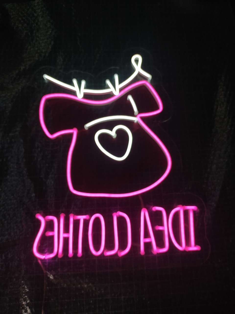 ป้ายไฟนีออนดัด
