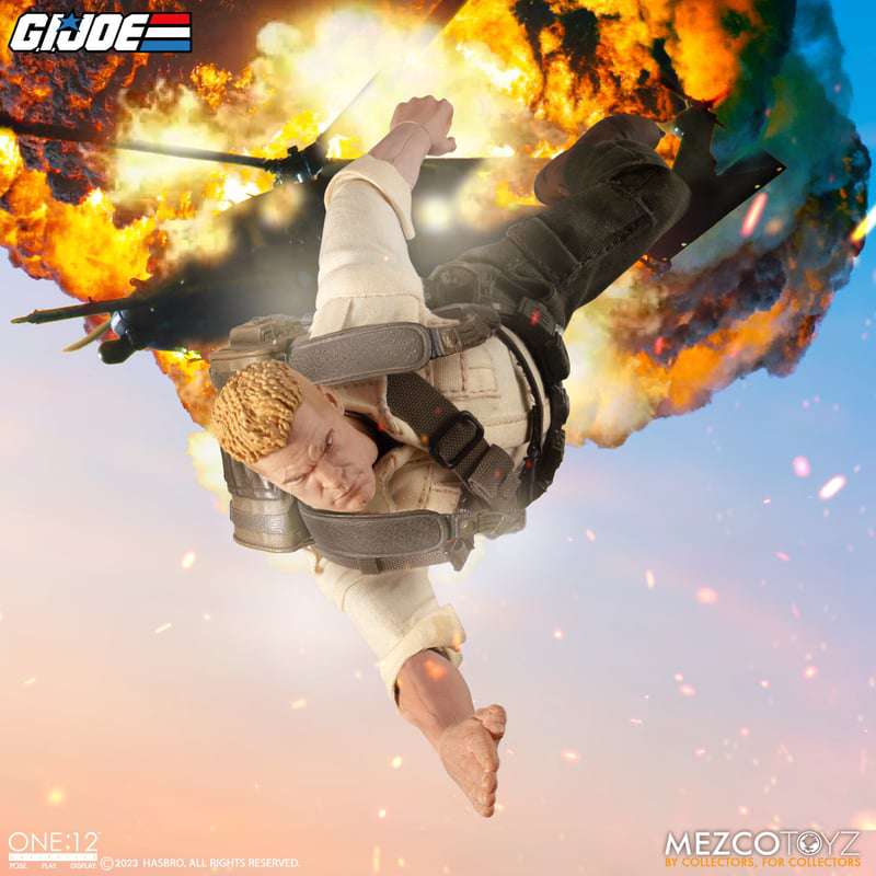 [สั่งจอง]Mezco toyz One:12 Collective G.I.Joe - Luke Deluxe Edition