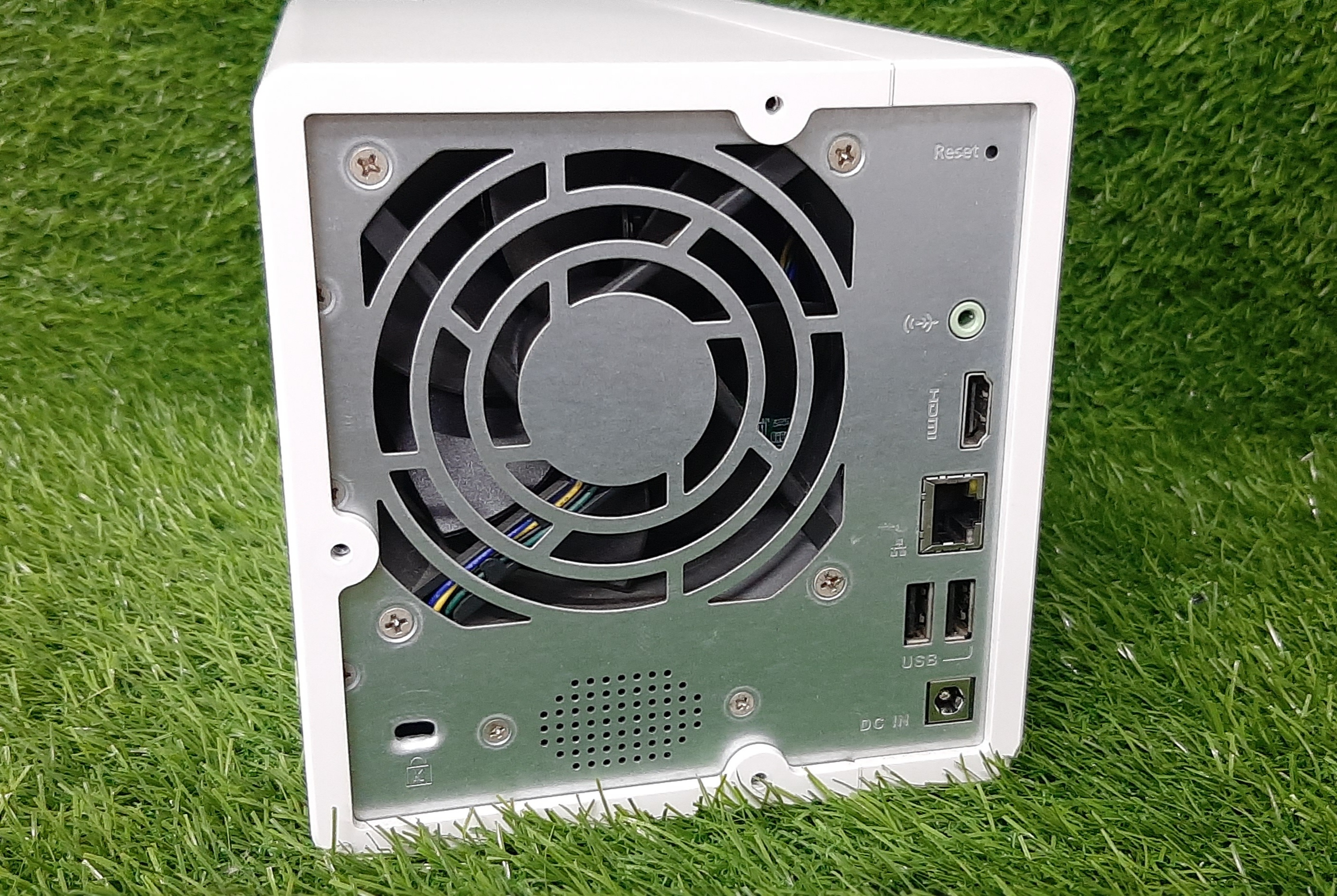 QNap มือสอง รุ่น TS-351 3Bay (4TB x3) ประกันร้าน 1 เดือน