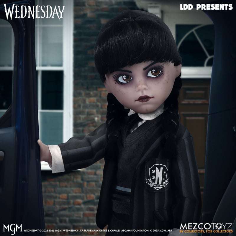 [สั่งจอง] Mezco Toyz 10" : LDD Wednesday Nevermore Academy