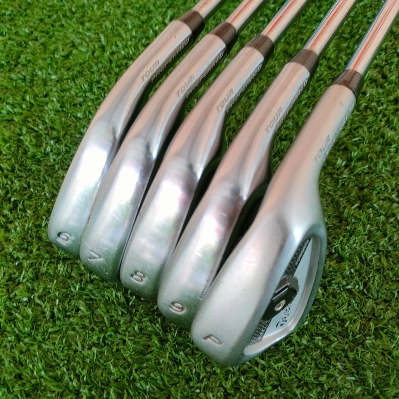 ชุดเหล็ก TAYLORMADE MC FORGED TOUR PREFERRED มีเหล็ก 6 - 9 เเละ PW ก้าน DYNAMIC GOLD FLEX R เป็นเหล็ก FORGED ของแบรนด์ Taylormade ไม้กอล์ฟมือสอง ของแท้ BY NakaraLuxurious