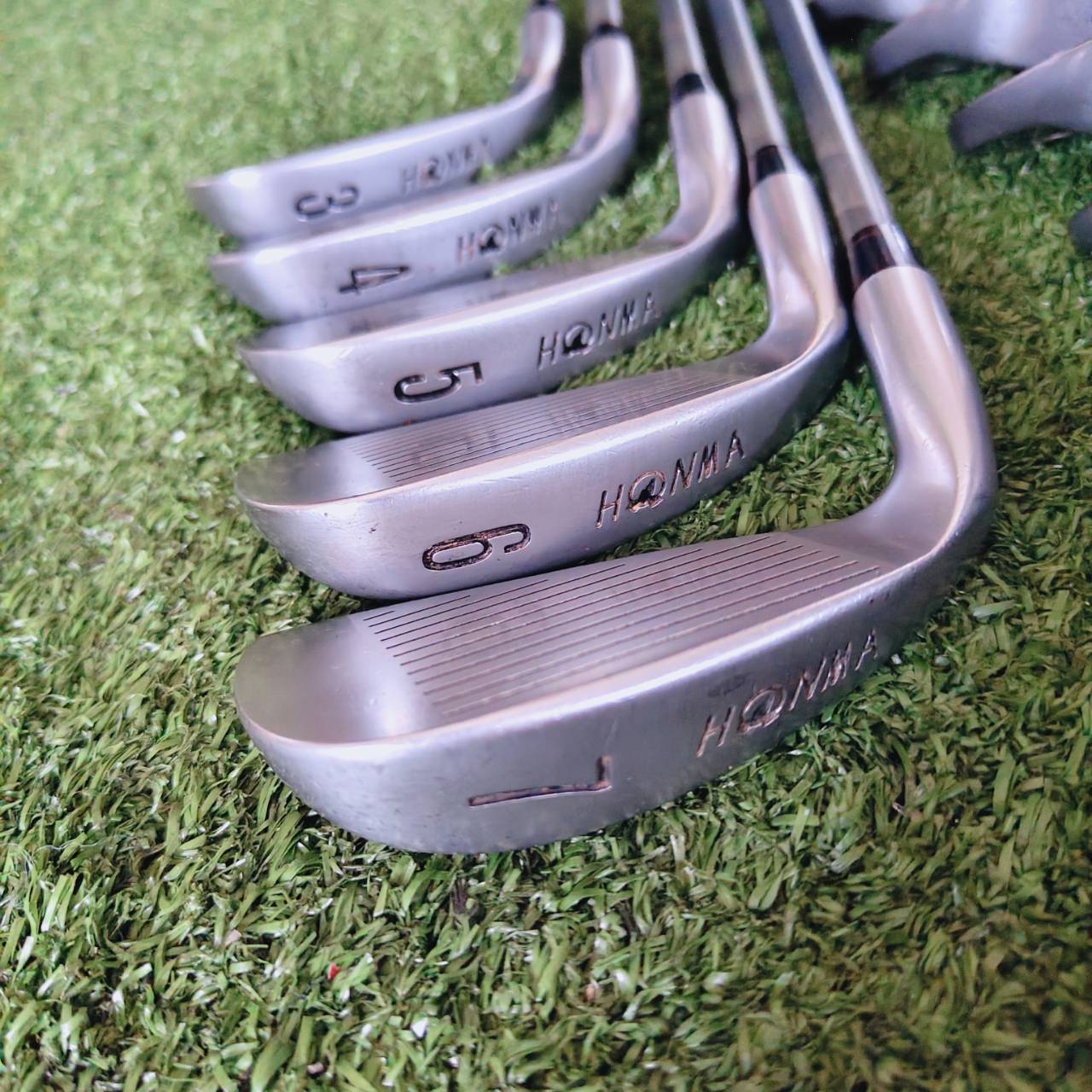 ระดับ 3 ดาว ⭐️⭐️⭐️ ชุดเหล็ก HONMA NEW-LB280 CAVITY BACK ก้าน NEW TITANIUM CARBON