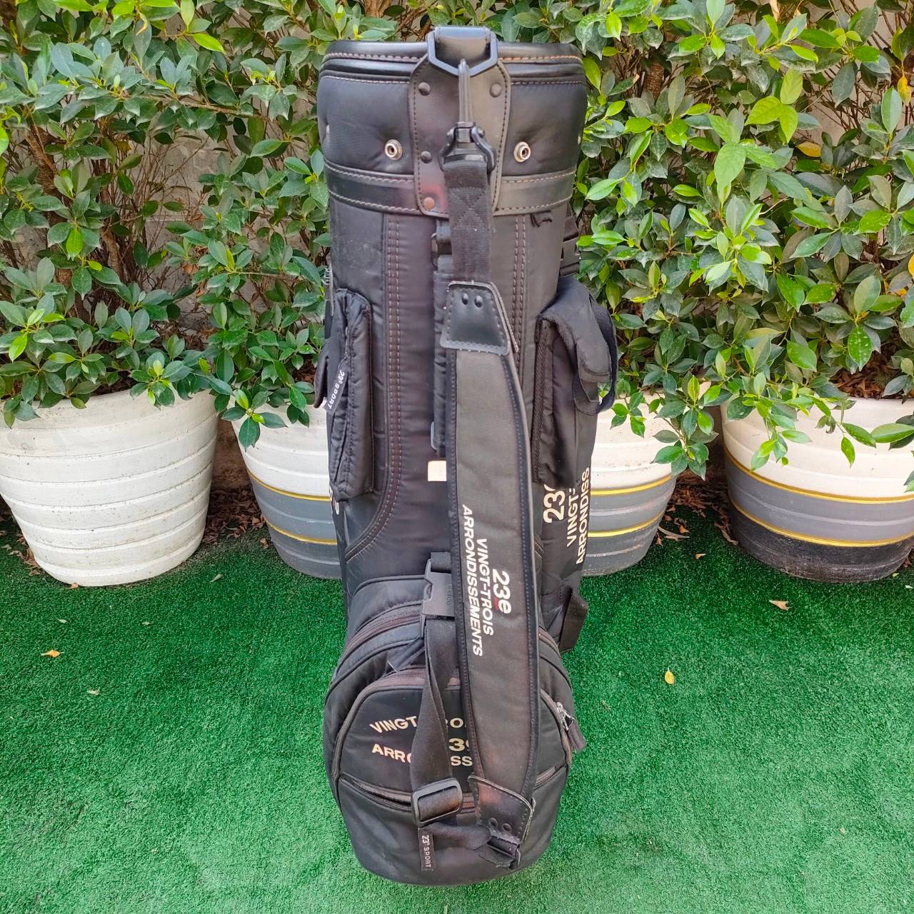 ถุงกอล์ฟ 23e VINGT-TROIS ARRONDISSEMENTS มือสอง