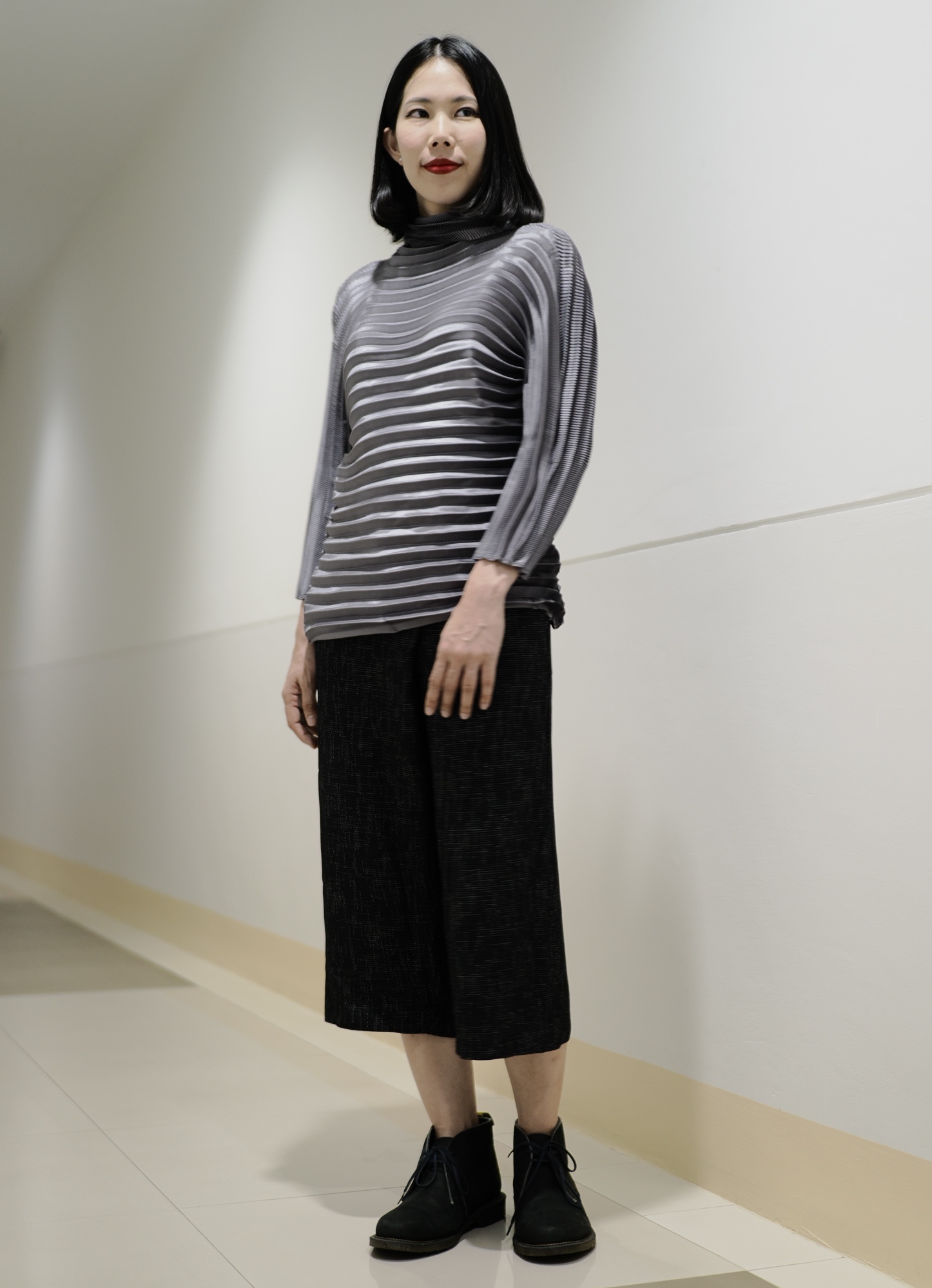 ปรับราคาลง40%!! 2MUAY GA6004-1 เสื้อพลีทคุณภาพ FOLD OVER NECK PLEATED TOP 3 สี FREE SIZE