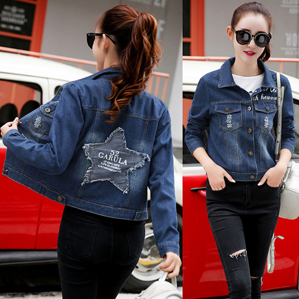 เสื้อแจ็คเก็ตยีนส์ฟอกนิ่ม มีกระเป๋าคู่ หลังปักลายดาว-11877