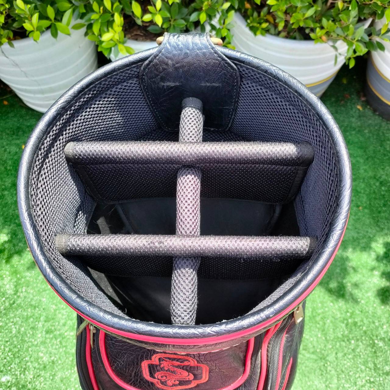 ถุงกอล์ฟ SAMURAI -DRAGON มือสอง ของแท้ ถุง Tour 9 นิ้ว ใบกำลังดีไม่เทอะทะ ลายสวยมาก