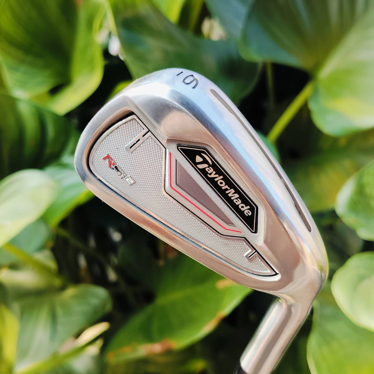 ชุดเหล็ก Taylormade RSi2 Forged สภาพสวยมาก เดิมๆทุกชิ้นเลยค่ะ มีเหล็ก 6 ชิ้น 5-6-7-8-9-PW ก้านกราไฟต์ TM7-215 FLEX R เป็นชุดเหล็กที่ชดเชยความผิดพลาดสูงสุด จากเทคโนโลยีที่ล้ำสมัยของ Taylormade ไม้กอล์ฟพรีเมี่ยมมือสอง ของแท้ By NakaraLuxurious