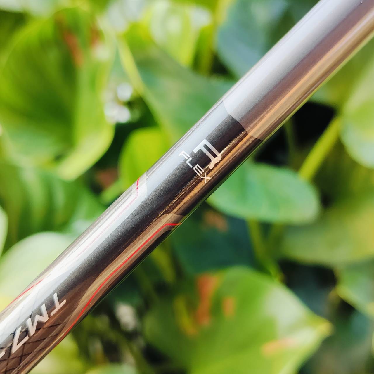 ชุดเหล็ก Taylormade RSi2 Forged สภาพสวยมาก เดิมๆทุกชิ้นเลยค่ะ มีเหล็ก 6 ชิ้น 5-6-7-8-9-PW ก้านกราไฟต์ TM7-215 FLEX R เป็นชุดเหล็กที่ชดเชยความผิดพลาดสูงสุด จากเทคโนโลยีที่ล้ำสมัยของ Taylormade ไม้กอล์ฟพรีเมี่ยมมือสอง ของแท้ By NakaraLuxurious