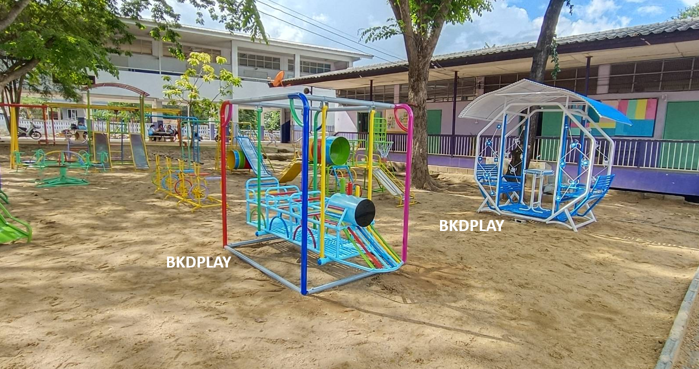 เครื่องเล่นสนาม กลางแจ้ง เครื่องเล่นสนามเหล็ก ชุดเครื่องเล่นรถไฟโยก ของเล่นเด็ก Outdoor Playground, ราคาโรงงาน สินค้าสั่งผลิต 10-20 วัน