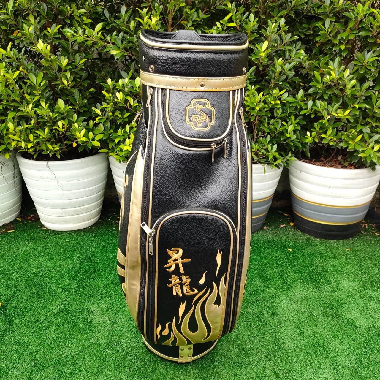 ถุงกอล์ฟ SAMURAI -DRAGON มือสอง ของแท้ ถุง Tour 9 นิ้ว ใบกำลังดีไม่เทอะทะ ลายสวยมาก
