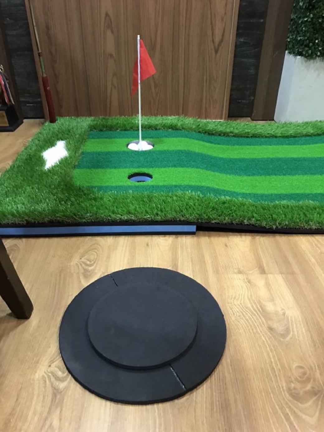 กรีนหญ้าเทียมซ้อมพัตต์ PGM GL009 ขนาดใหญ่ 0.75 x 3 เมตร