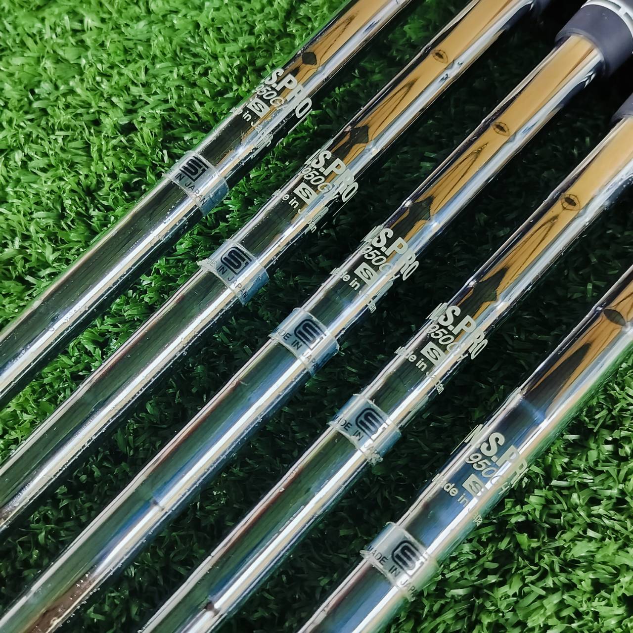 ** ขาดเหล็ก 9 ** ชุดเหล็ก SRIXON ZR-700 มีเหล็ก 5 6 7 8 และ PW เหล็กพรีเมี่ยม FORGED จากญี่ปุ่น ไม้กอล์ฟพรีเมี่ยมมือสอง ของแท้ By NakaraLuxurious