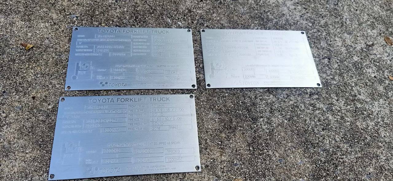 ป้ายเลเซอร์มาร์คเนมเพลต ป้ายติดเครื่องจักร