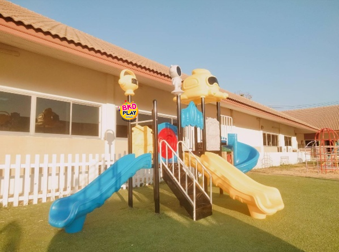 เครื่องเล่นสนามกลางแจ้ง,ชุดการ์ตูนท่องโลก สไลเดอร์ใหญ่, ของเล่น,ครุภัณฑ์สนามเด็กเล่น, สพฐ,โครงการโรงเรียนประชารัฐ ทำงบประมาณ70,000 บาท