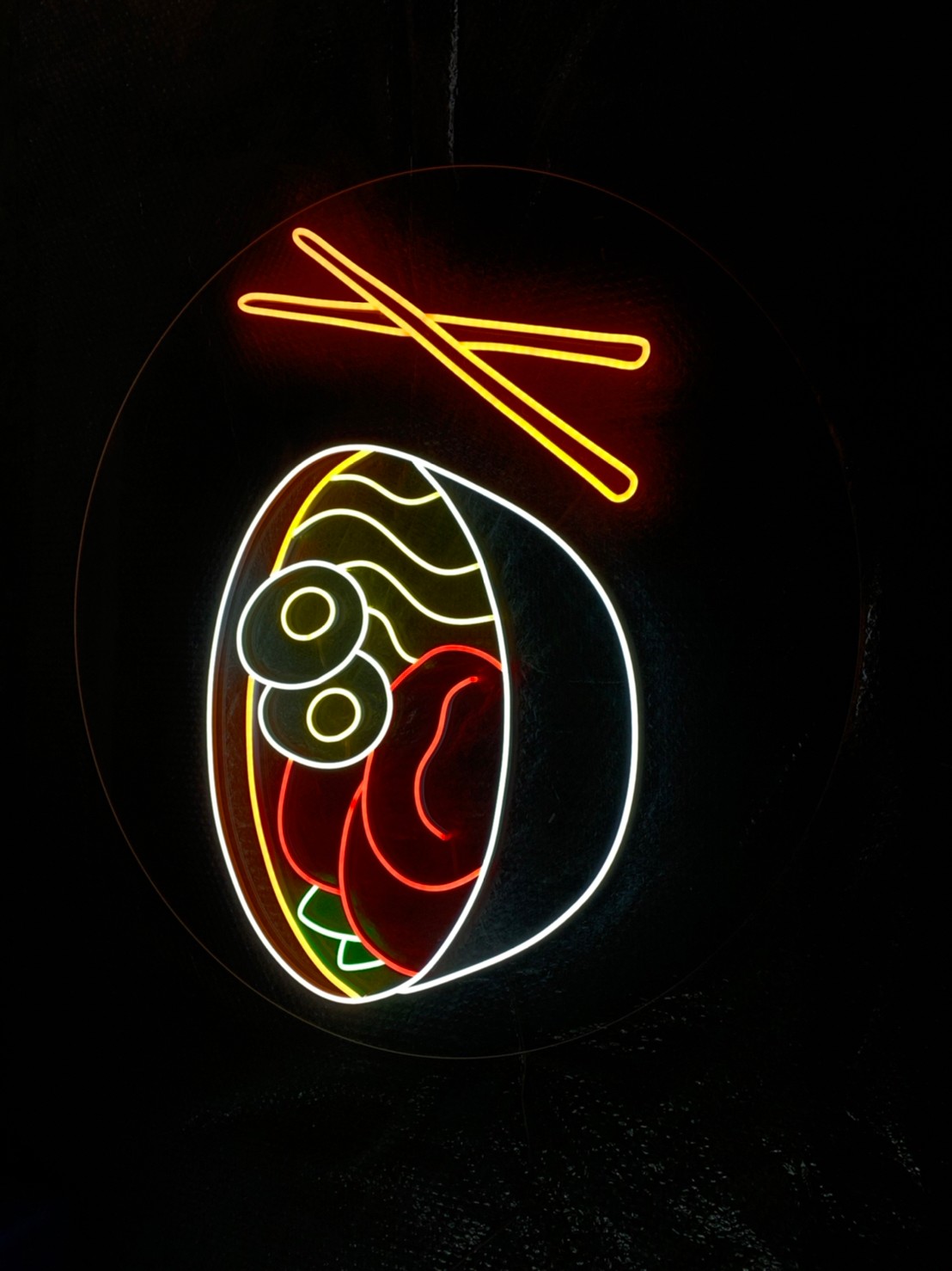 ไฟนีออน เฟค