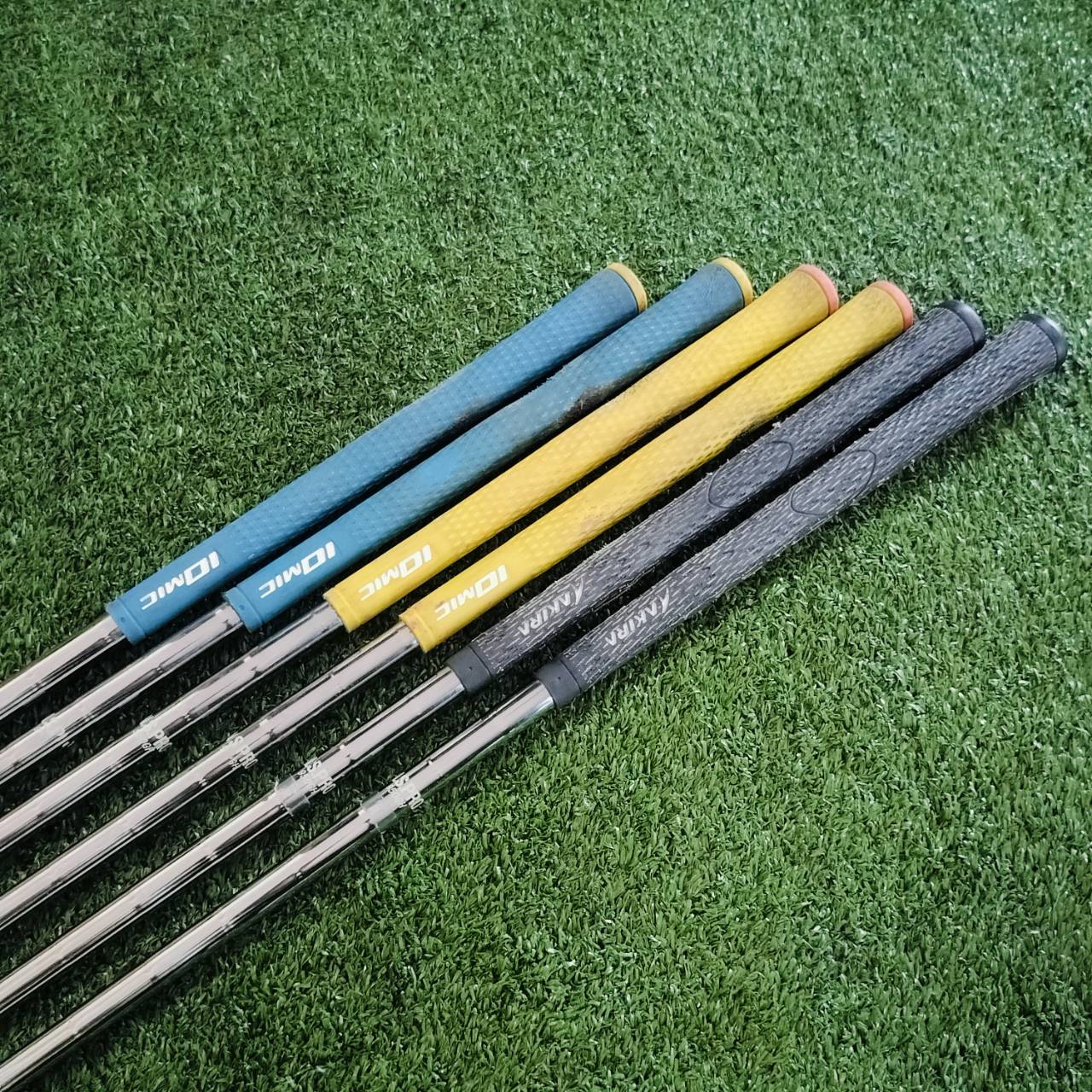 ** ขาดเหล็ก 7 และ 9 * ลดพิเศษ** ชุดเหล็ก AKIRA API-01 FN FORGED ก้าน NSPRO 950 FLEX R กริพ IOMIC มีเหล็ก 3 4 5 6 8 P ค่ะ เหล็ก FORGED JAPAN นุ่มนวล ฟีลลิ่งที่สุดยอดที่สุด ไม้กอล์ฟพรีเมี่ยมมือสอง ของแท้ By NakaraLuxurious