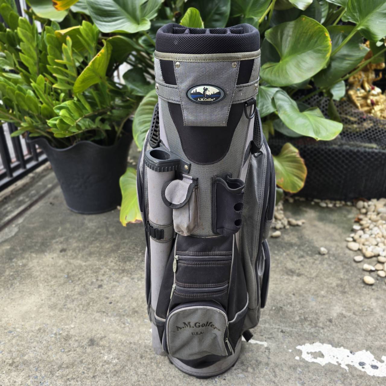 ถุงกอล์ฟ A.M.Golfer แบบ 14 ช่อง!!! ของแท้ มือสอง สภาพพร้อมใช้เลยค่ะ