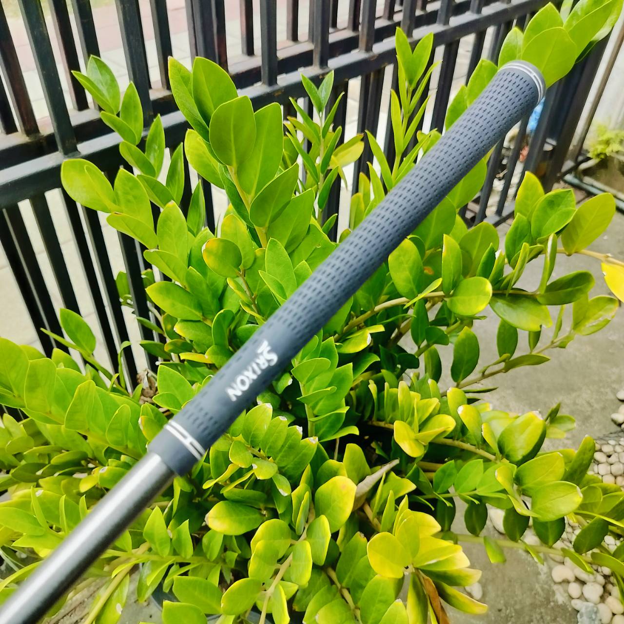 เหล็กไฮบริด SRIXON ZU85 เป็น U4 องศา 23 FORGED เป็นเหล็กยาวกึ่งไฮบริด ตีแม่น สปินจัด ตีง่ายเหมือนไฮบริด แต่ตีแม่นยำ ตกหยุด ไม้กอล์ฟพรีเมี่ยมญี่ปุ่นมือสอง By NakaraLuxurious ไม้กอล์ฟพรีเมี่ยมญี่ปุ่นมือสอง By NakaraLuxurious