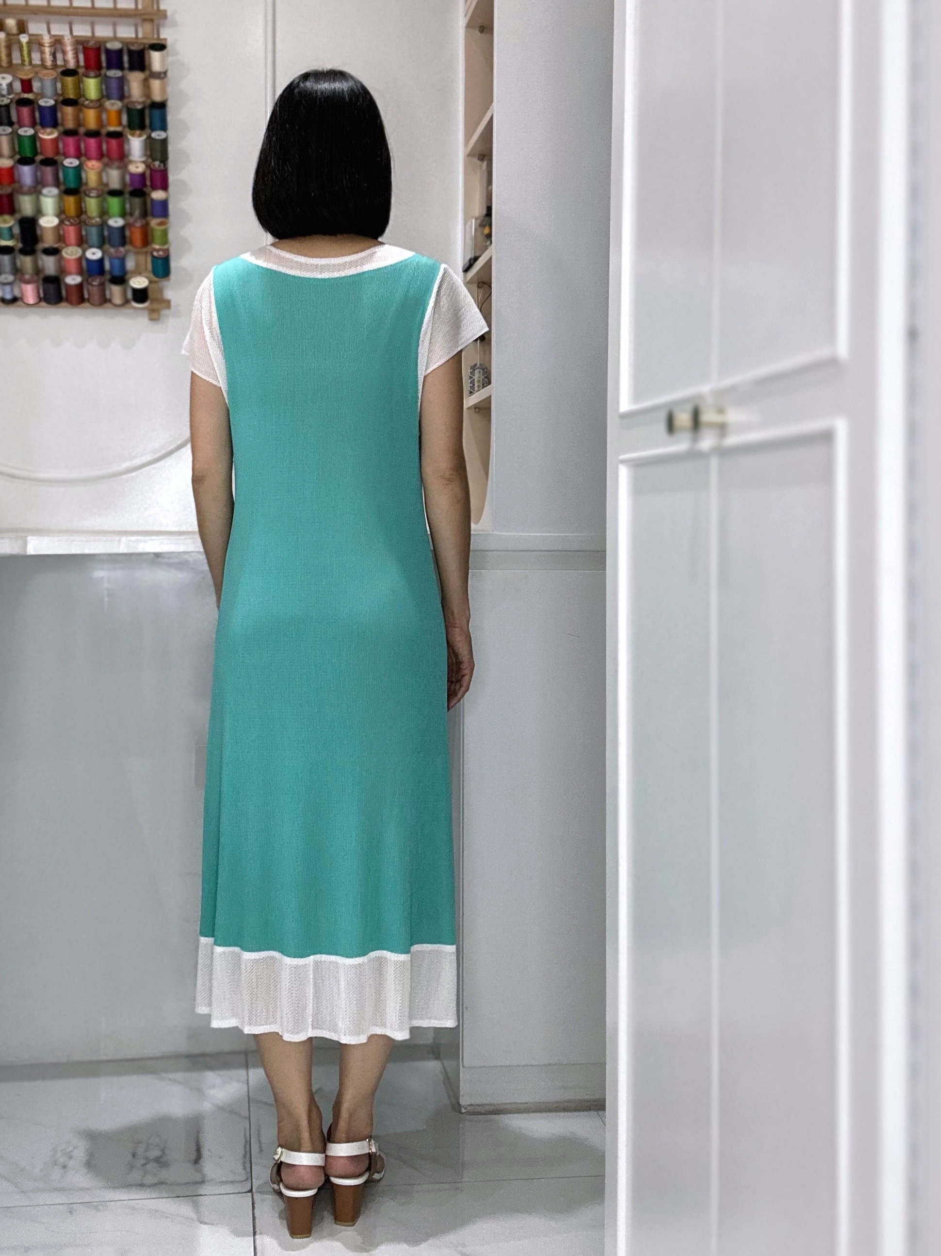 ปรับราคาลง20%!! 2MUAY รุ่น GJO1321 เดรสพลีทคุณภาพ TWO TONE SHORT SLEEVE PLEATED DRESS 6 สี FREE SIZE