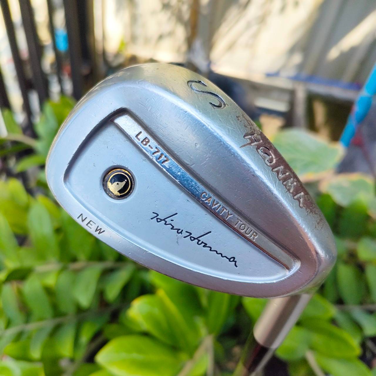 SW HONMA LB-717 CAVITY TOUR ก้าน SUPER LIGHT TITANIUM CARBON ก้านระดับ 1 ดาว เป็นก้าน TITANIUM ทั้งเบา และชิพแม่นมาก ควบคุมดี ไม้กอล์ฟพรีเมี่ยมมือสอง By NakaraLuxurious