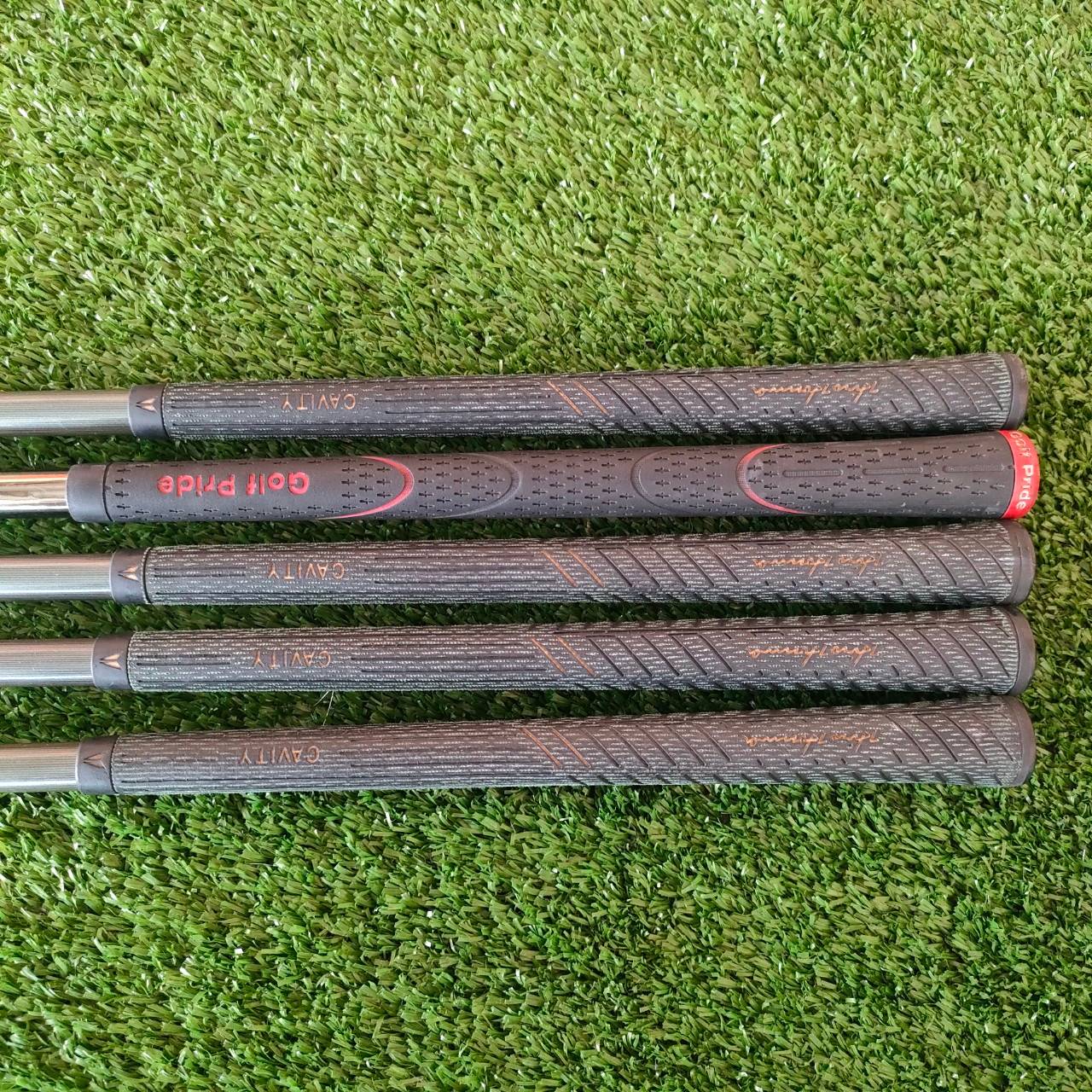 ** ไม้กอล์ฟสำหรับผู้หญิง ** ชุดเหล็ก HONMA LB606 NEW H&F มีเหล็ก 6,7,8,9,SW ก้าน SUPER LIGHT CAVITY SPECIAL ** ก้านระดับ 1 ดาว ** ไม้กอล์ฟมือสอง ของแท้ BY NakaraLuxurious