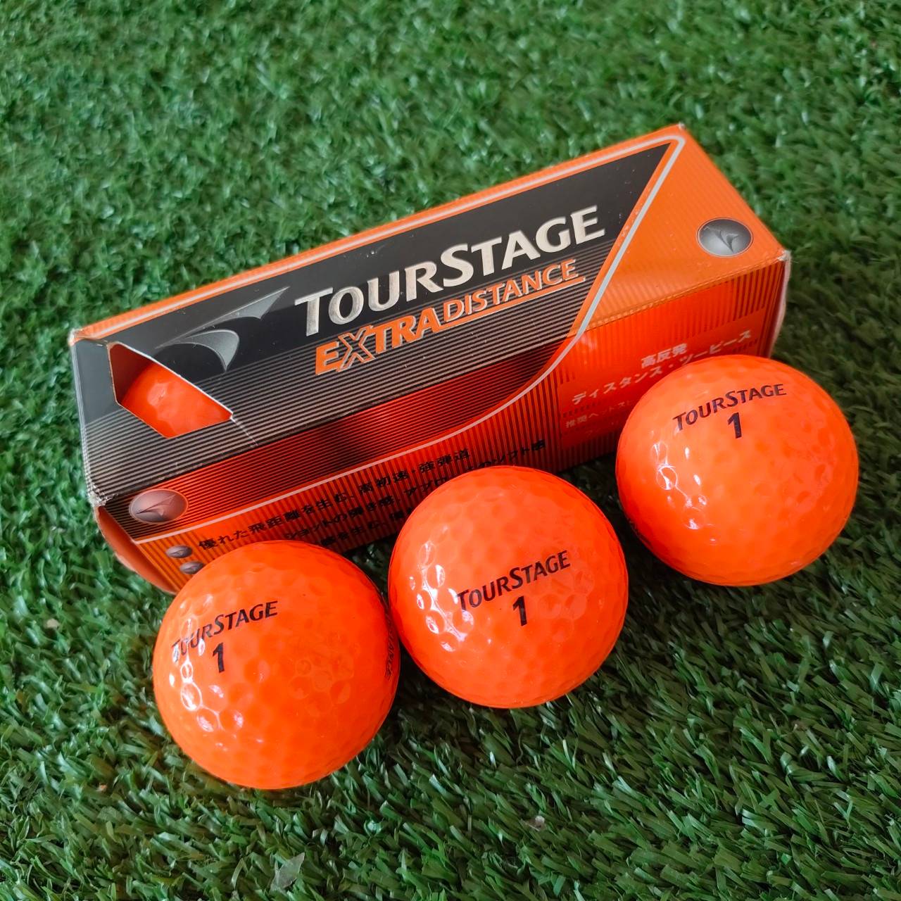 *** ขายเป็นหลอด *** *** 1 หลอดมี 3 ลูก *** ลูกกอล์ฟ TOUR STAGE EXTRADISTANCE ตีไกล ตีกลางคืนยิ่งมองเห็นชัด ของใหม่มือหนึ่ง ของแท้ BY NakaraLuxurious