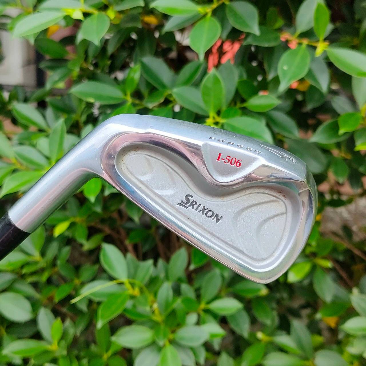 **ไม้กอล์ฟมือซ้าย** ชุดเหล็ก SRIXON I-506 มีเหล็ก3-9 เเละ PW **เหล็ก 3 จะเป็นก้าน DYNAMIC GOLD S300 ** 4 - PW จะใส่ก้าน CALLAWAY N.S.PRO 950 GH FLEX R น้ำหนักเบา 95 กรัม เท่านั้น เหล็ก FORGED พรีเมี่ยมญี่ปุ่น