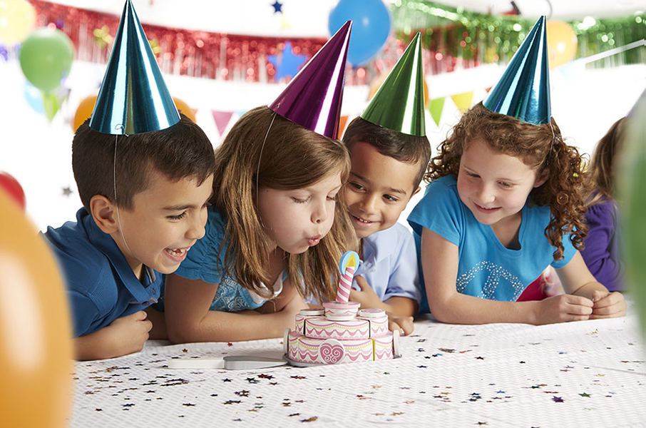 ชุดแต่งหน้าเค้ก ส่งเสริมการเล่นแบบสวมบทบาท เสริมสร้างจินตนาการในตัวเอง Triple-Layer Party Cake Melissa&Doug, ของเล่นเสริมพัฒนาการ, ของเล่น