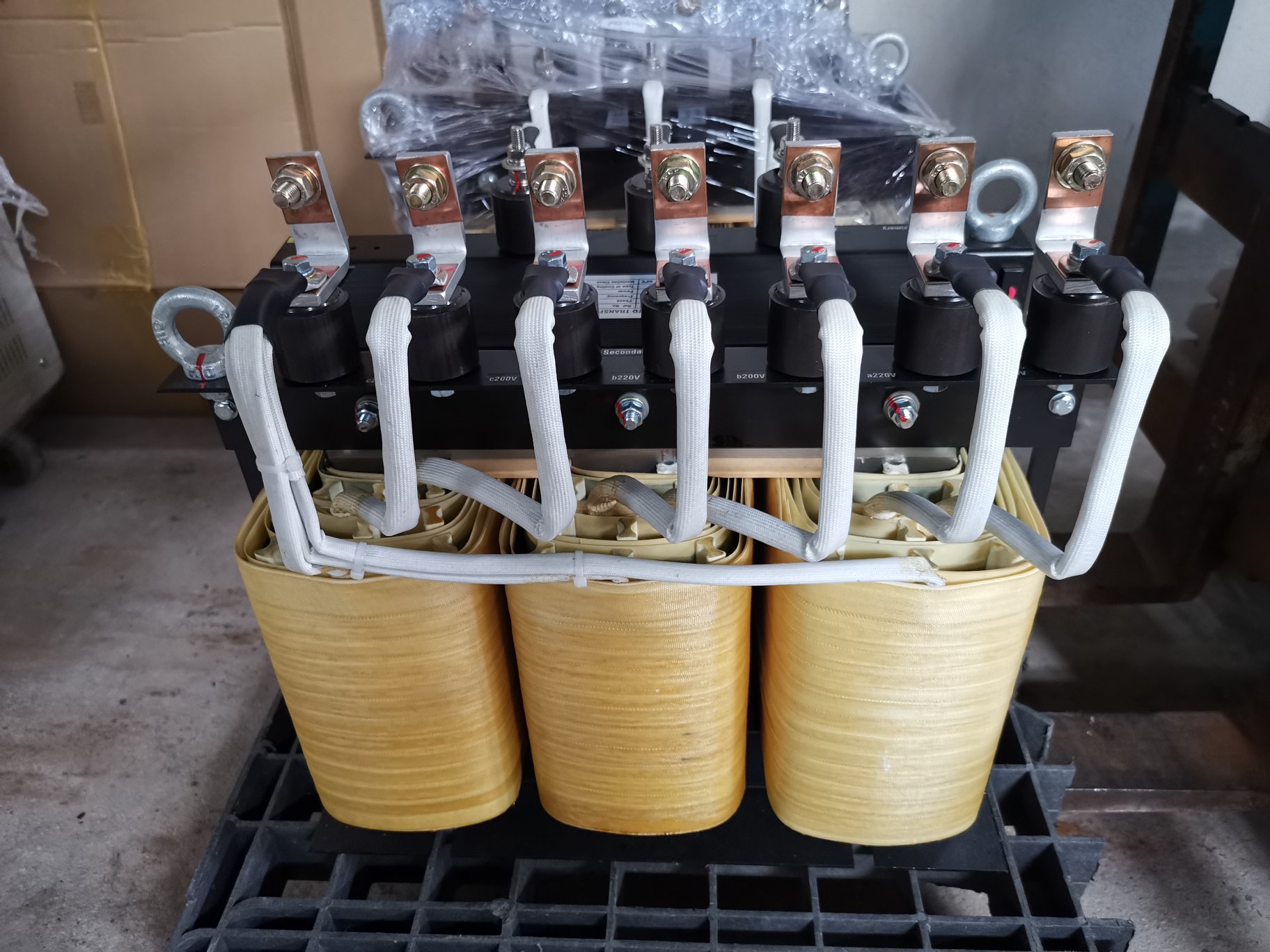 ขาย เช่า หม้อแปลง 3เฟส Auto หม้อแปลง 380V 220v 200V 100KVA 280Amp พร้อมตู้ Cu [ลวดทองแดง]