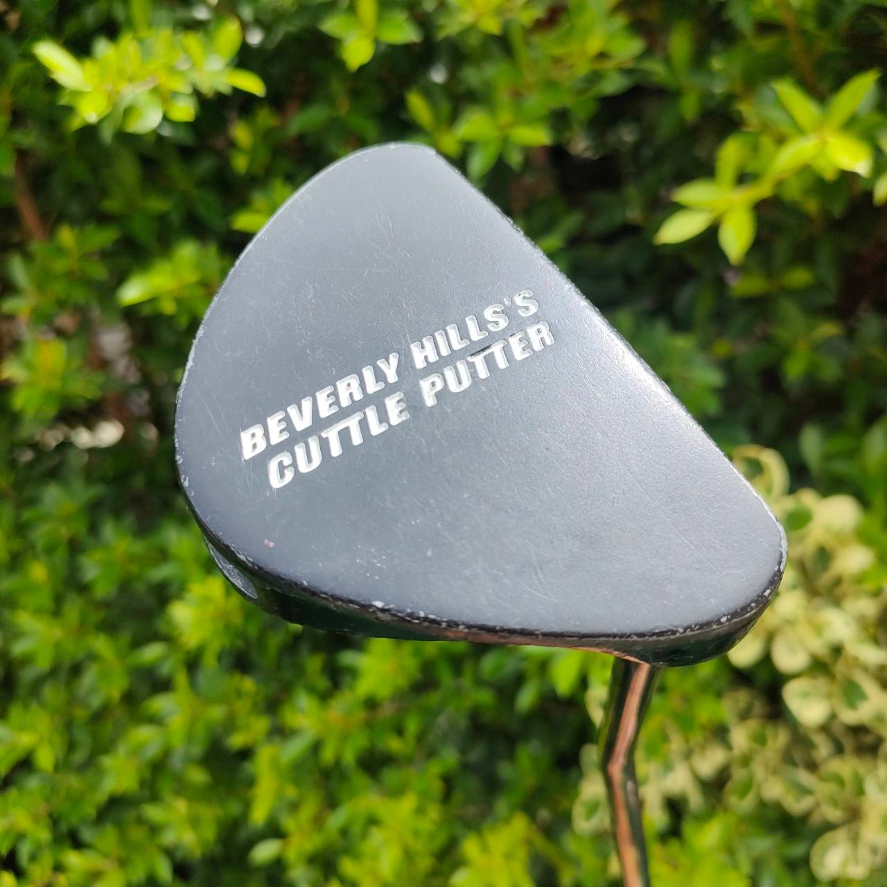 PUTTER BEVERLY HILLS'S CUTTLE ความยาว 35 นิ้ว สุดยอดพัตเตอร์ คุณภาพสูง รูปสามเหลี่ยม ชดเชย ความผิดพลาดได้สูงสุด ไม้กอล์ฟมือสอง ของแท้ BY NakaraLuxurious