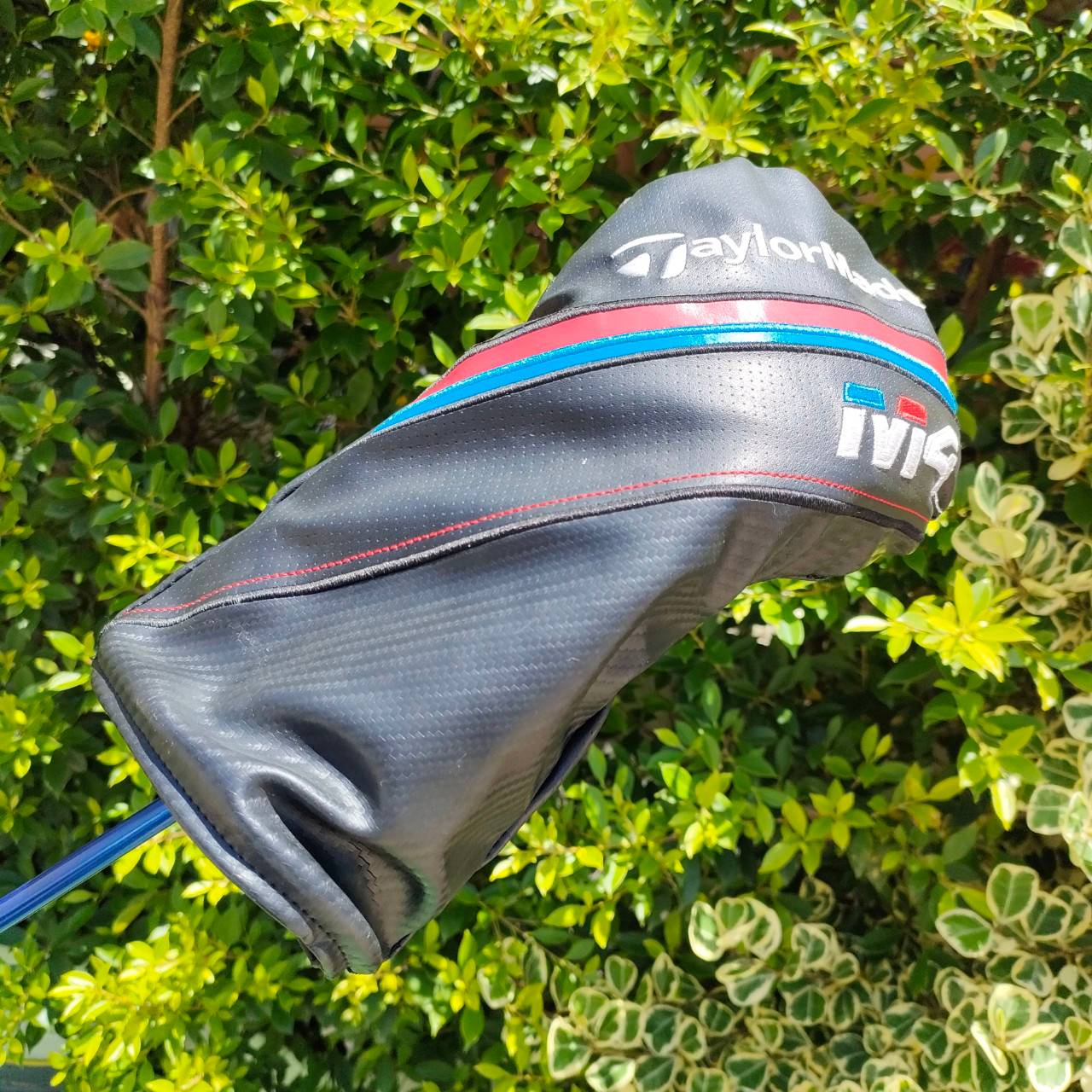 DRIVER TAYLORMADE M4 องศา 9.5 ก้าน DIAMANA FLEX S โมใส่ก้าน DIMANA ตัวนี้ราคาเป็นหมื่น เลข 4 ตีง่าย และตีไกล ดุดันมากครับ กระดองเคฟล่าทั้งชิ้น กระดองเด้ง หน้า TWIST FACE สุดของสุด COVER เดิมๆ สภาพสวยครบ