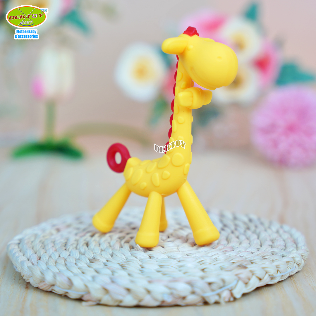 ยางกัดสำหรับเด็ก ยางกัดยีราฟ นึ่งอบได้ กล่องใส 6187A