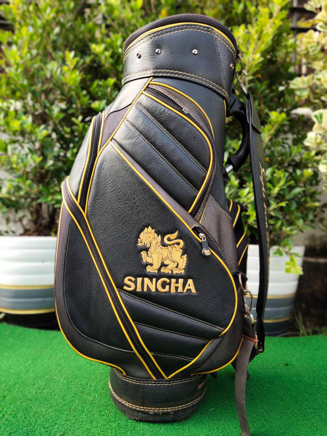 ถุงกอล์ฟ SINGHA มือสอง