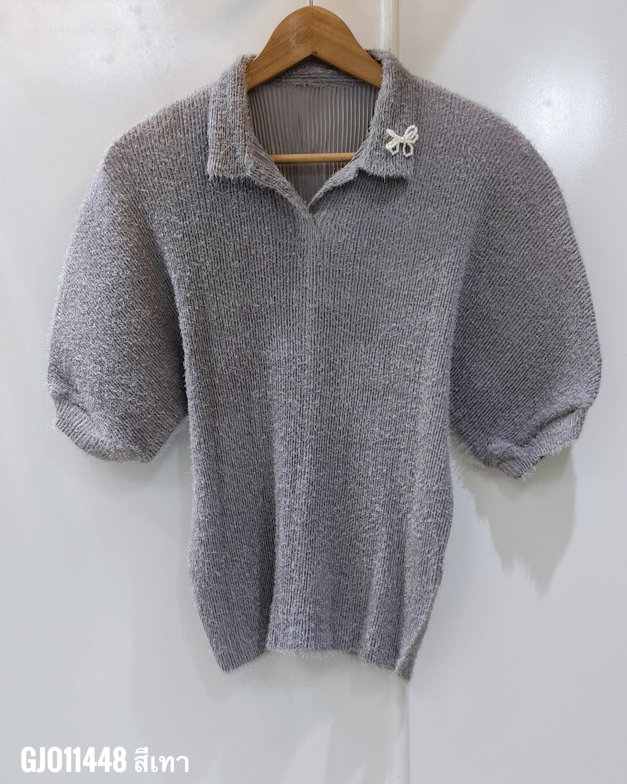 2MUAY รุ่น GJO11448 เสื้ออัดพลีท FUFFY POLO PLEATED TOP 4 สี FREE SIZE