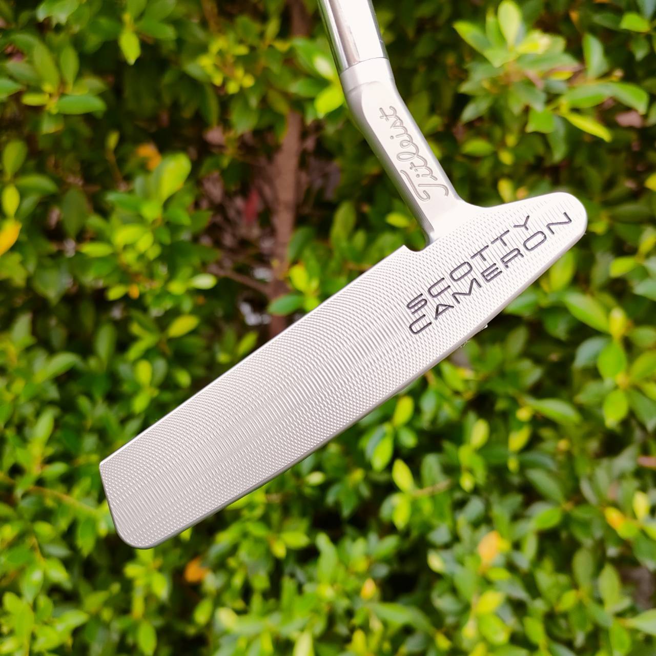 PUTTER SCOTTY CAMERON SPECIAL SELECT NEWPORT 2.5 ความยาว 33 นิ้ว สภาพสวยนางฟ้า มาพร้อม COVER เดิมแท้ สภาพ 95% รุ่นใหม่ล่าสุด ปี 2022!! ไม้กอล์ฟมือสอง ของแท้ BY NakaraLuxurious