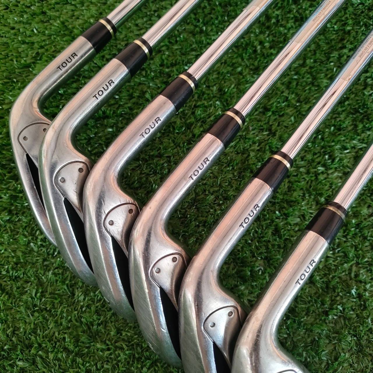 ชุดเหล็ก NIKE SLINGSHOT TOUR มีเหล็ก 5-9 เเละ PW ก้าน DYNAMIC GOLD SL R300