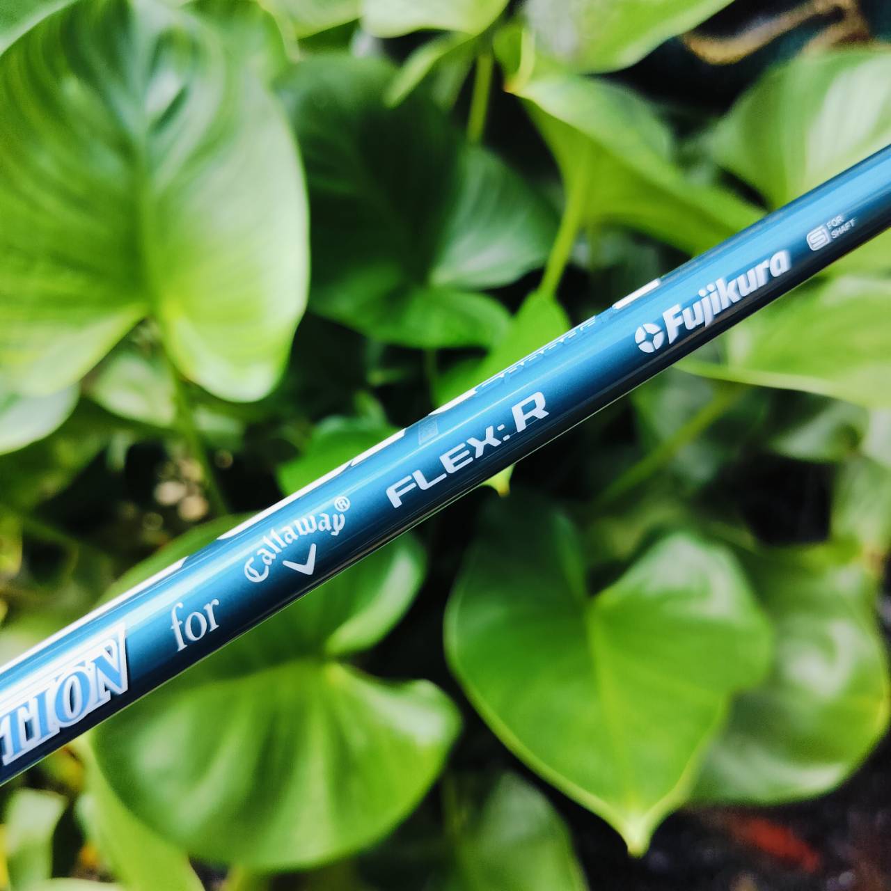 FW5 Callaway X-HOT องศา 19 ก้าน FUJIKURA SPEEDER FLEX R สภาพสวยมาก เดิมๆเลยค่ะ สติ๊กเกอร์ครบ เป็นหัวที่ตีง่ายมากๆ หัวแบนใหญ่ ชดเชยสูง และตีไกล ได้ระยะอย่างมาก ไม้กอล์ฟพรีเมี่ยมมือสอง ของแท้ By NakaraLuxurious