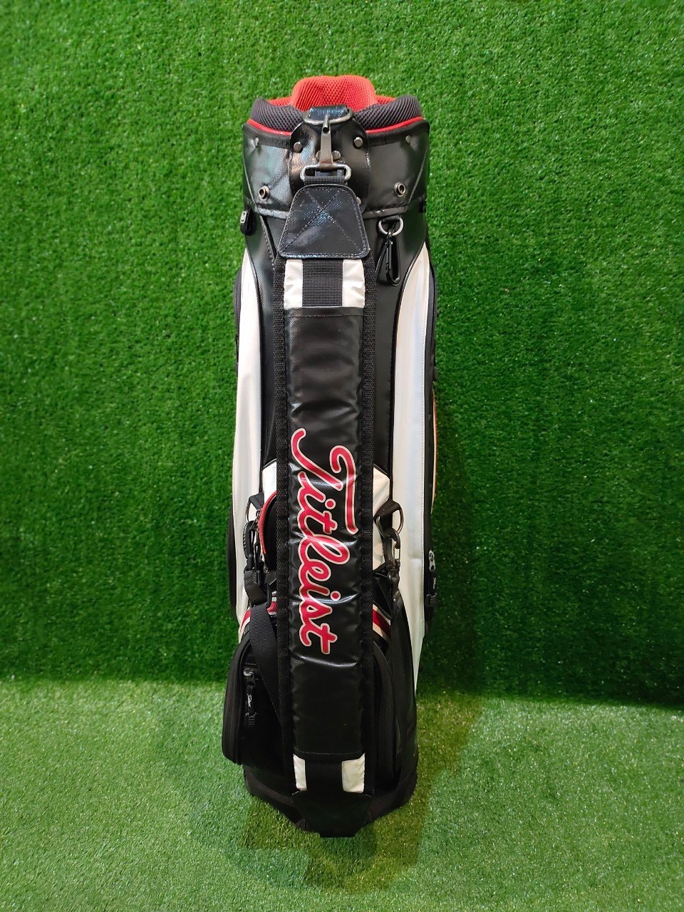 ถุงกอล์ฟ Titleist ของแท้ มือสอง สภาพดี