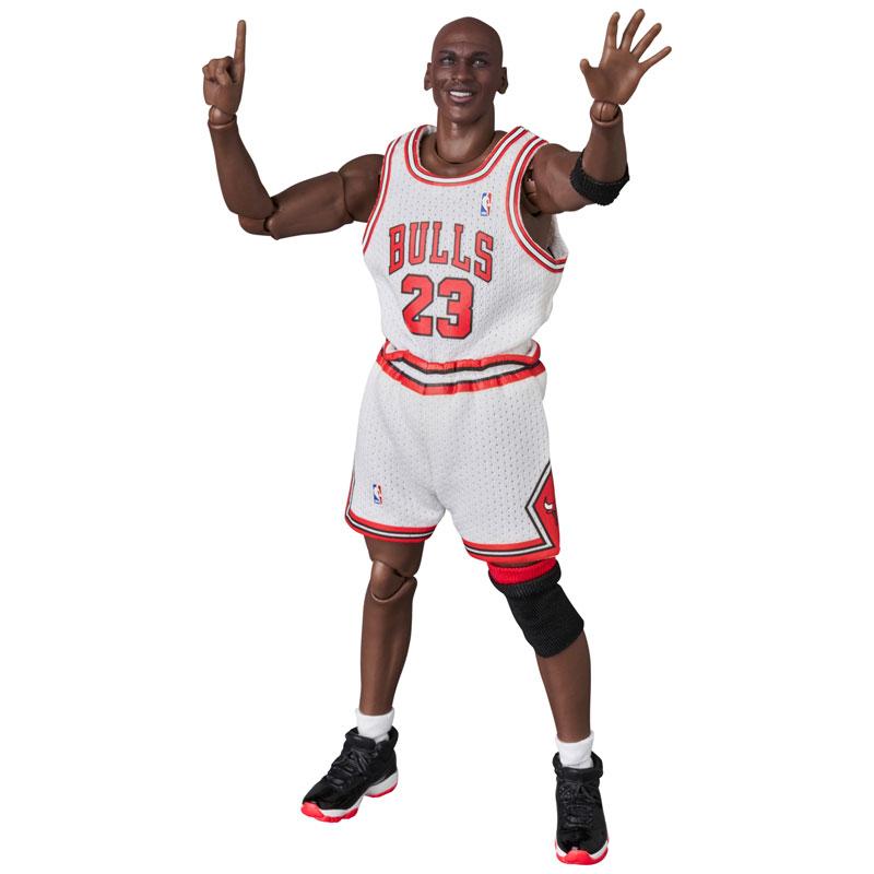[สั่งจอง] MAFEX No.255 Michael Jordan (Chicago Bulls HOME)