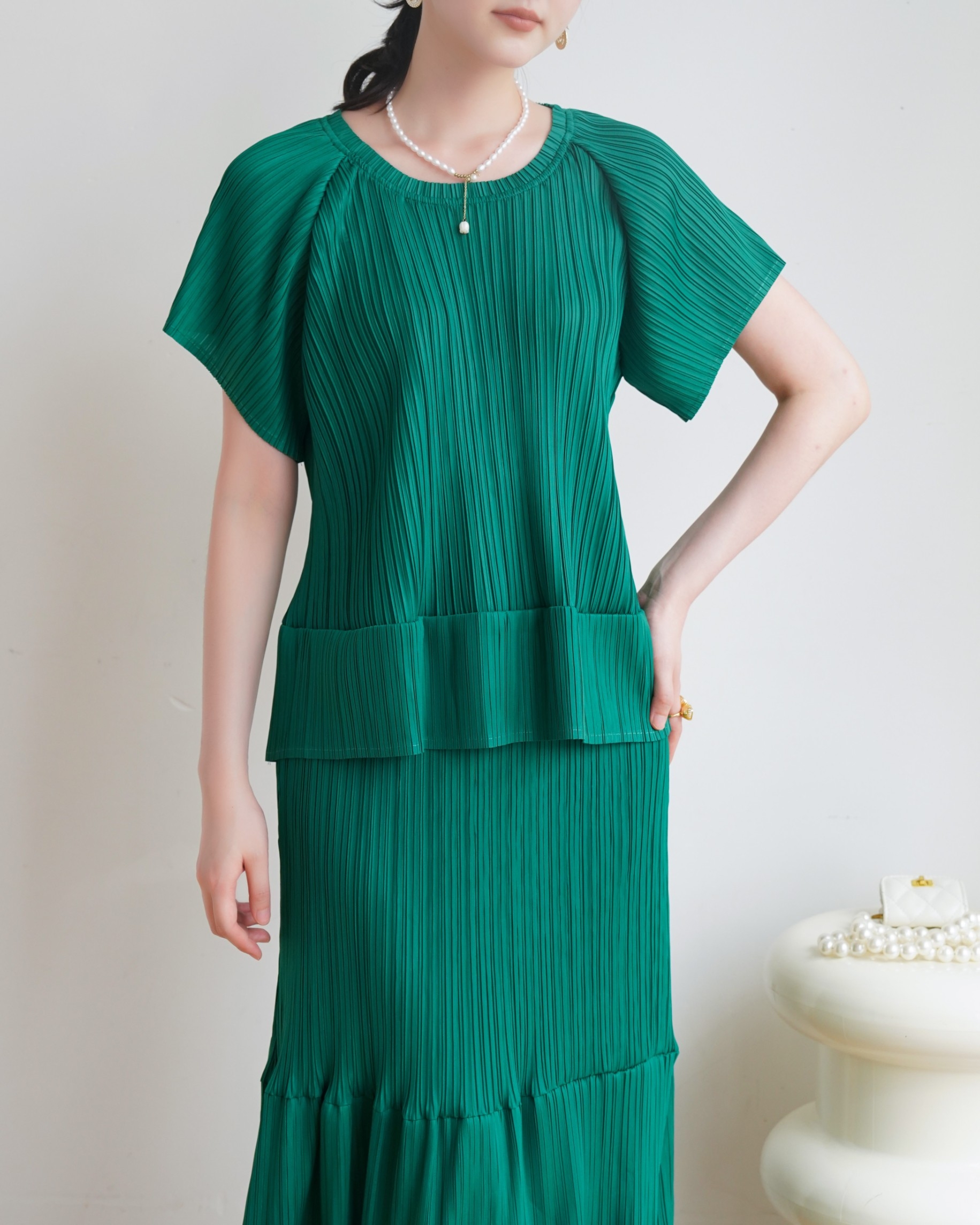 ปรับราคาลง20%!! 2MUAY รุ่น GJO1123 เสื้อพลีทคุณภาพ ROUND NECK SHORT SLEEVE PLEATED TOP 10 สี FREE SIZE