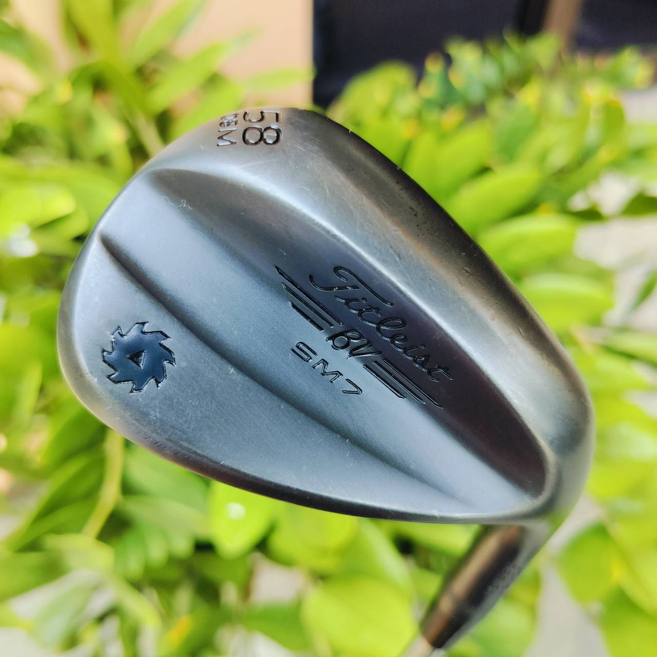 WEDGE Titleist SM7 BLACK องศา 58 BONCE 08 M Grind เจียรแต่งใบ WEDGE ให้สามารถ เล่นได้หลายรูปแบบมากขึ้น SPIN MILLED สวยมาก ให่สปินมากกว่ารุ่นก่อนๆอย่างมาก ไม้กอล์ฟพรีเมี่ยมมือสอง ของแท้ By NakaraLuxurious
