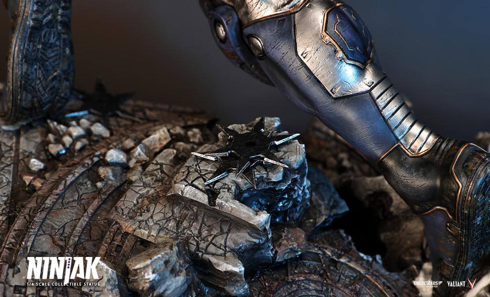 [สั่งจอง]Silver Fox 1/4 Valiant Legendary Scale Statue - Ninjak