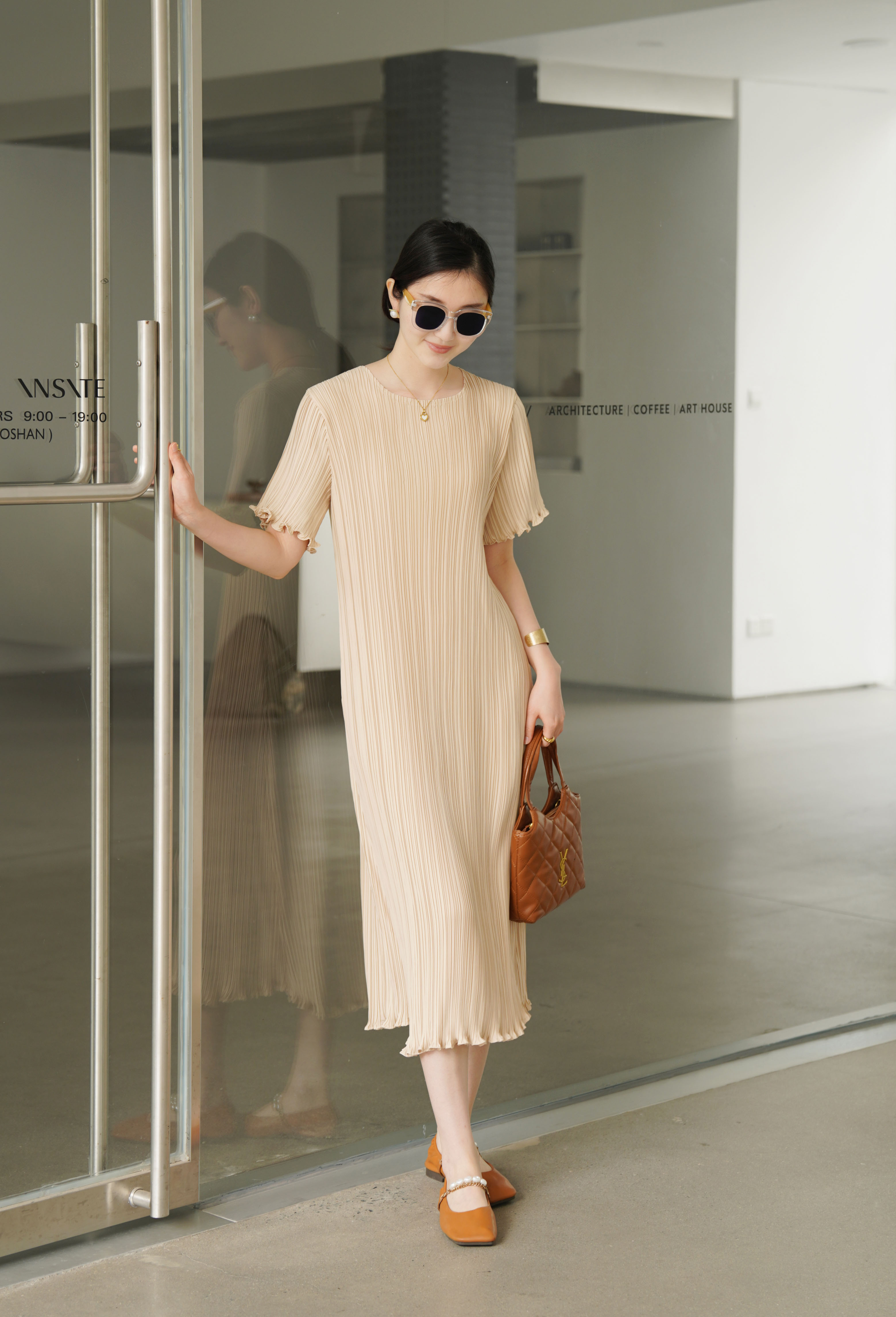 ปรับราคาลง20%!! 2MUAY รุ่น GJO5323 เดรสพลีทคุณภาพ GLAM SHORT SLEEVE PLEATED DRESS 7 สี FREE SIZE