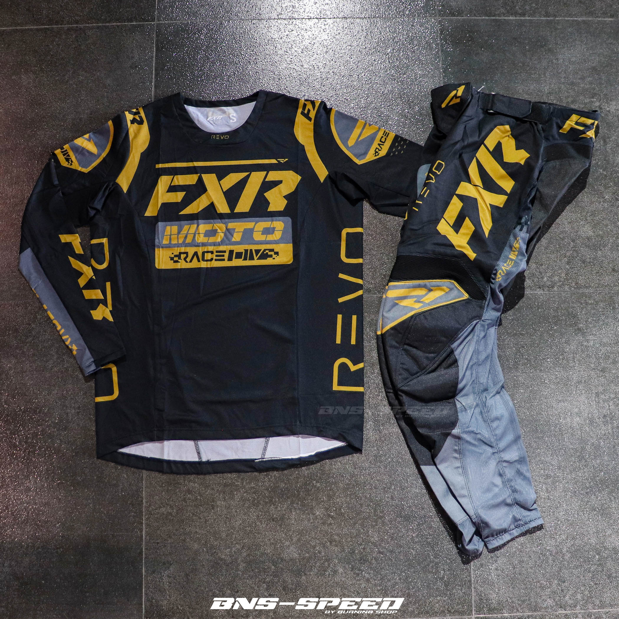 ชุด FXR สำเนา ลาย 2/5