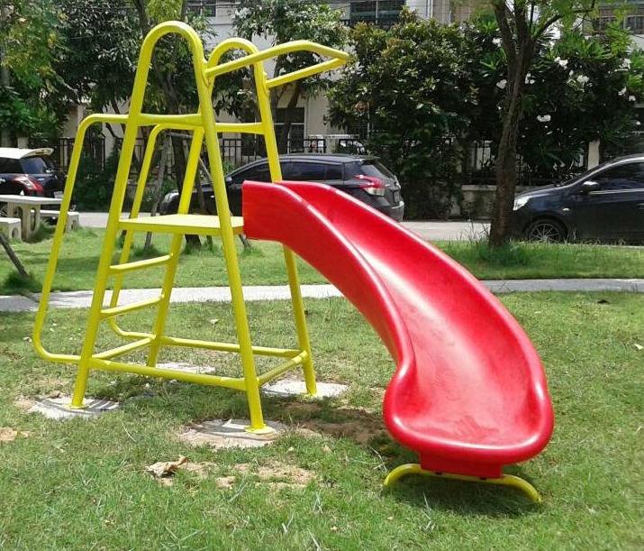 สไลเดอร์โค้งพร้อมโครง สไลเดอร์วางขอบสระน้ำ เครื่องเล่นสนามกลางแจ้งเหล็ก, ของเล่น สั่งผลิต 10-20 วัน ขนาด 80 x 260 x160 CM.