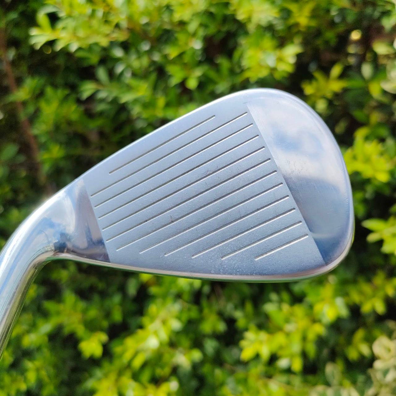 ชุดเหล็ก KATANA NINJA มีเหล็ก 6-9 เเละ PW ก้าน NINJA VOLTIO FLEX SR ตีไกลแบบจัดๆ ไกลกว่าปกติ 1 - 2 เหล็ก หน้าไม้ชันขึ้นมาก แต่ตีลูกลอยง่ายจัด และชดเชยความผิดพลาดสูง วัสดุพรีเมี่ยม ใบไม่ใหญ่เทอะทะ ก้านก็ดีมากๆครับ เหล็ก 6 ก็ไกลกว่าเหล็ก 5 หลายยี่ห้อครับ!!!